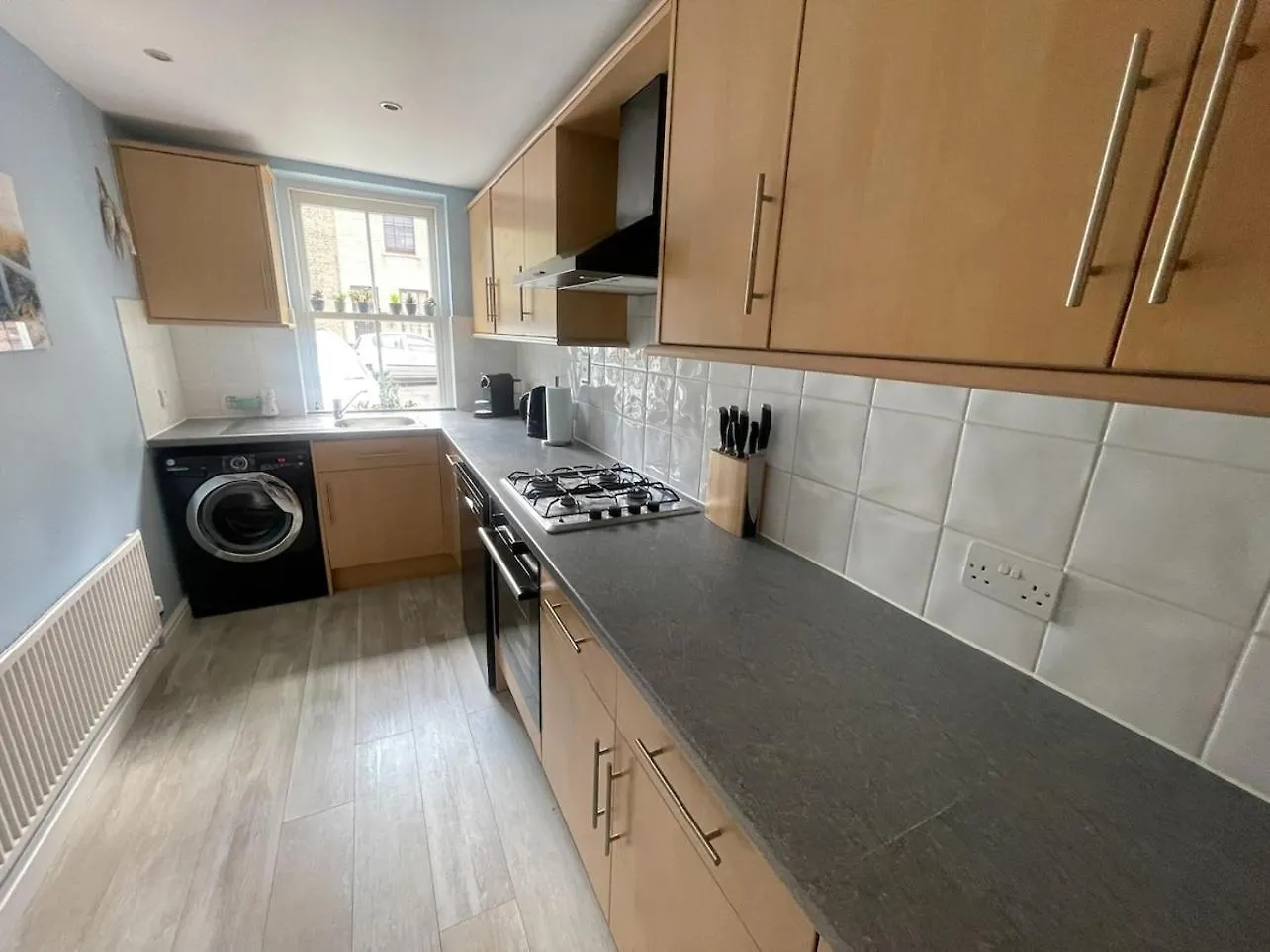 Stunning, Stylish, Peaceful House Near Station - Cambridge Homehost