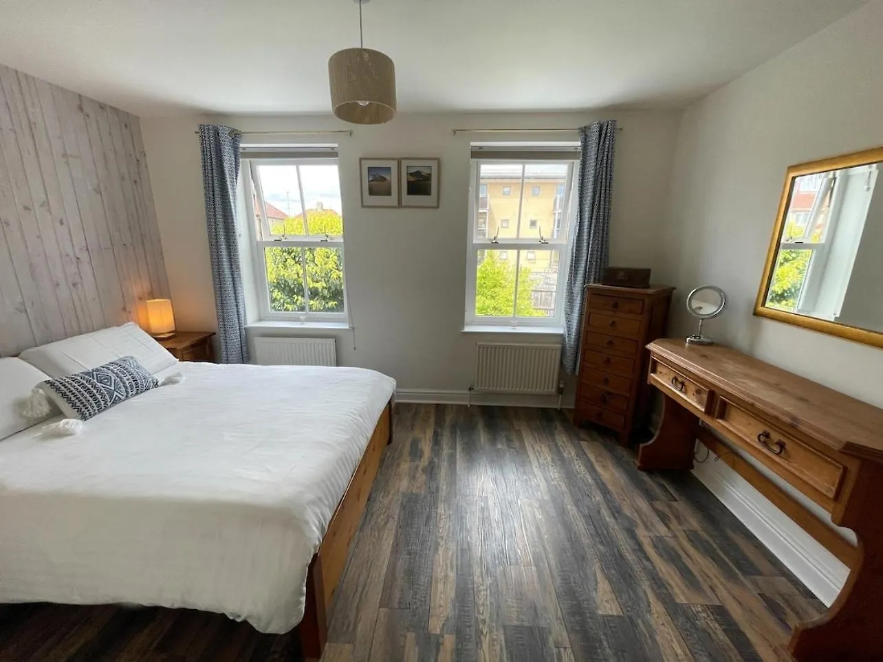 Stunning, Stylish, Peaceful House Near Station - Cambridge Homehost